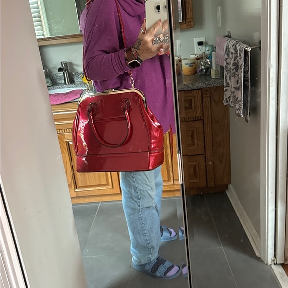 Satchel Purse Elegant Red Patent Leather Handbag Large - Picture 12 of 12